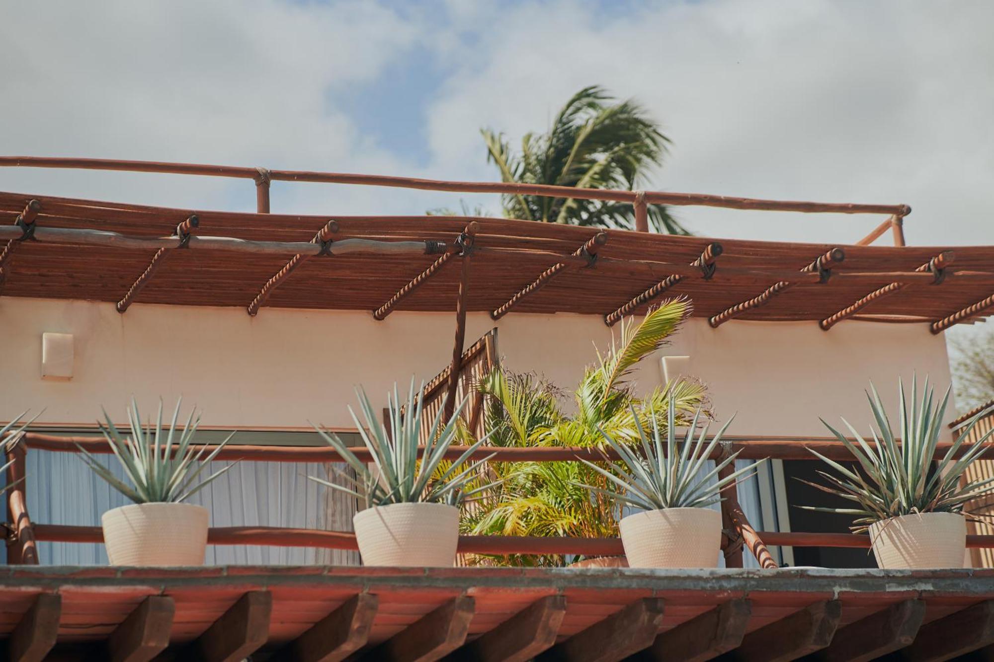 Hotel Ysuri Bucerias Bagian luar foto